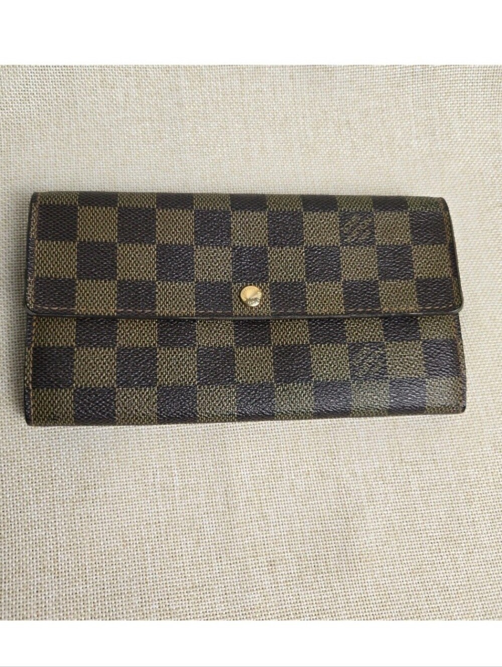Authentic Louis Vuitton Damier Ebene Sarah Wallet